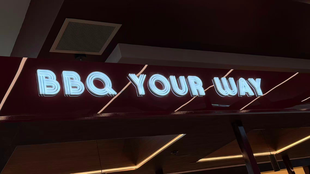 How to Choose Café & Restaurant Signage That Works Day and Night