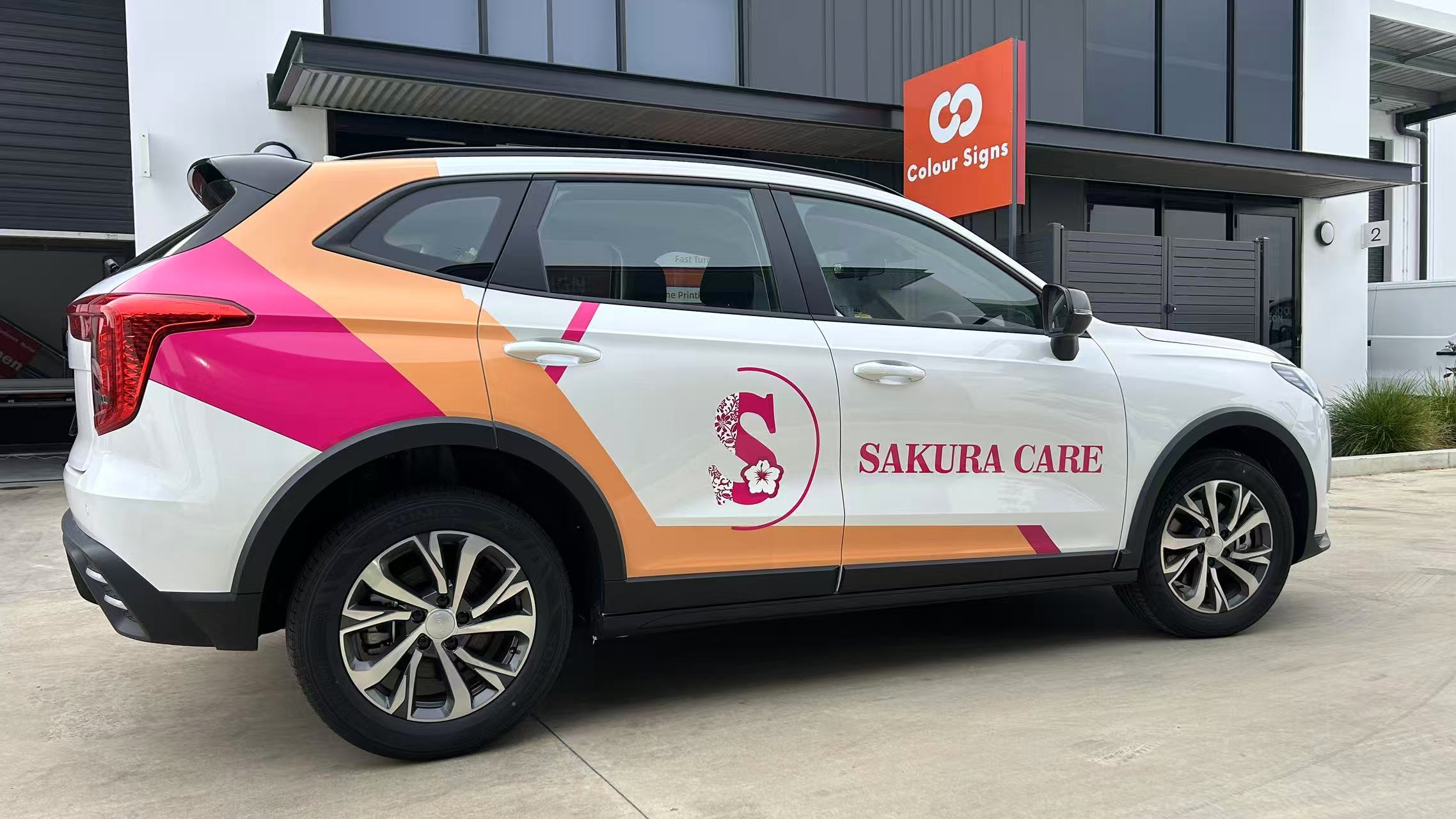 ColourSigns commercial SUV branding project